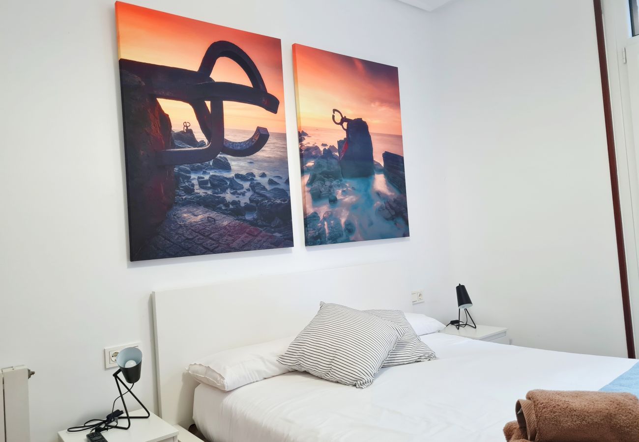 Alquiler por habitaciones en San Sebastián - Pensión Yoldi - Habitación Peine del Viento